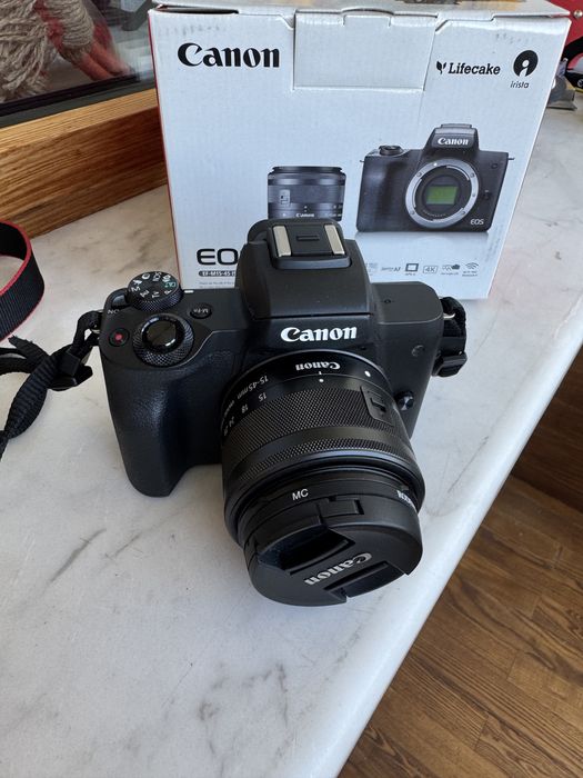 Фотоапарат Canon EOS M50 та аксесуари до нього