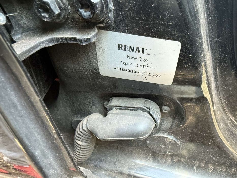Запчасти разборка Renault Clio 4 шрот Рено клио 1,2 бензин