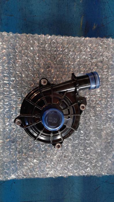 Nissan Qashqai J12 Renault Trafic pompa elektryczna wody nowa oryginał