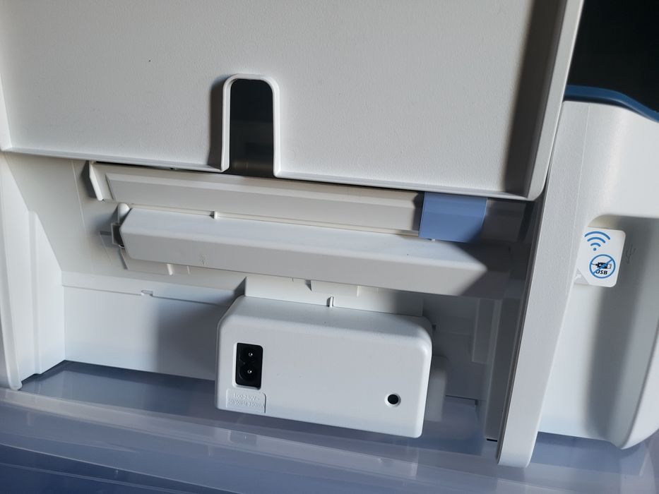 Impressora HP DJ2731e  com tinta