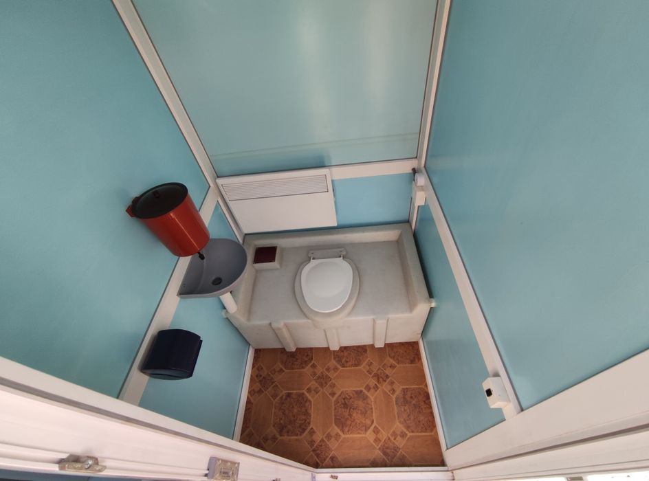 Біотуалет туалетна кабіна для інвалідів. Туалет в наявності.