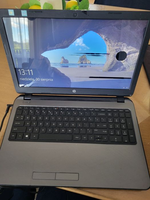 Uszkodzony HP 15-r104nw | Celeron 4GB | Na części / bez dysku
