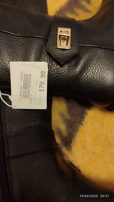 Botas cano alto, senhora