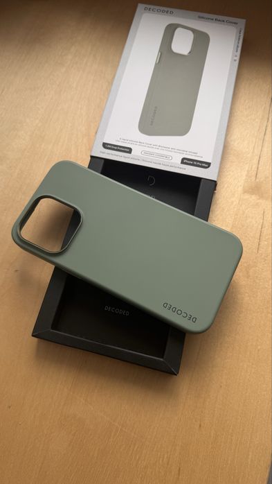Etui DECODED  do Iphone 15 pro max