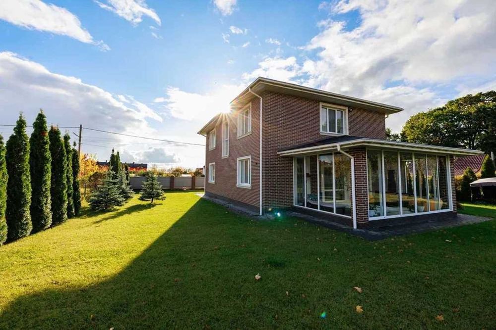 Продаж будинку в с.Хотів 250 кв.м. 10 соток.Чабани.