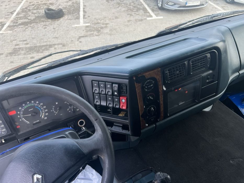 Продам Renault Premium