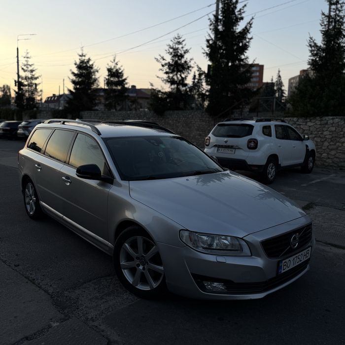 Volvo V70 надійний та комфортиний танк для подорожі