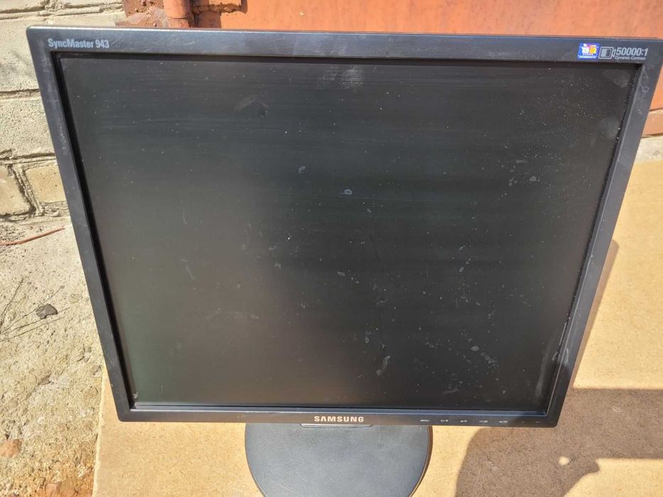 Продам монитор 15-22"