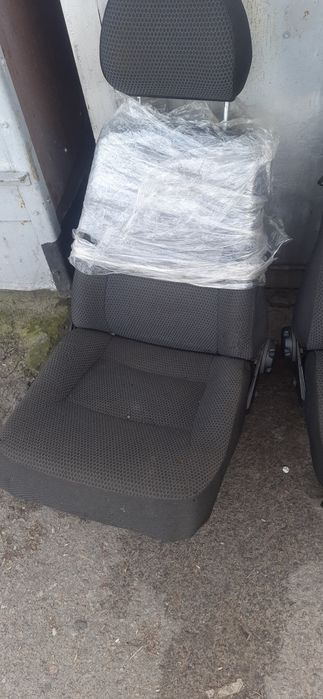 Передние сиденья ВАЗ-2114