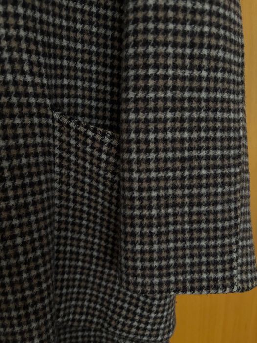 Casaco de Lã Massimo Dutti aos Quadrados – Elegante e Intemporal