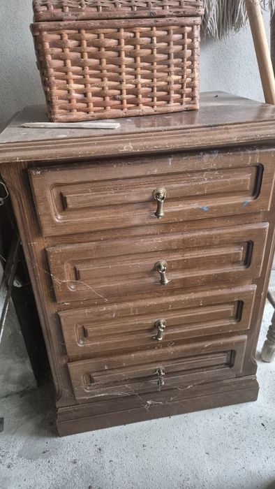 Mesinha cabeceira antiga