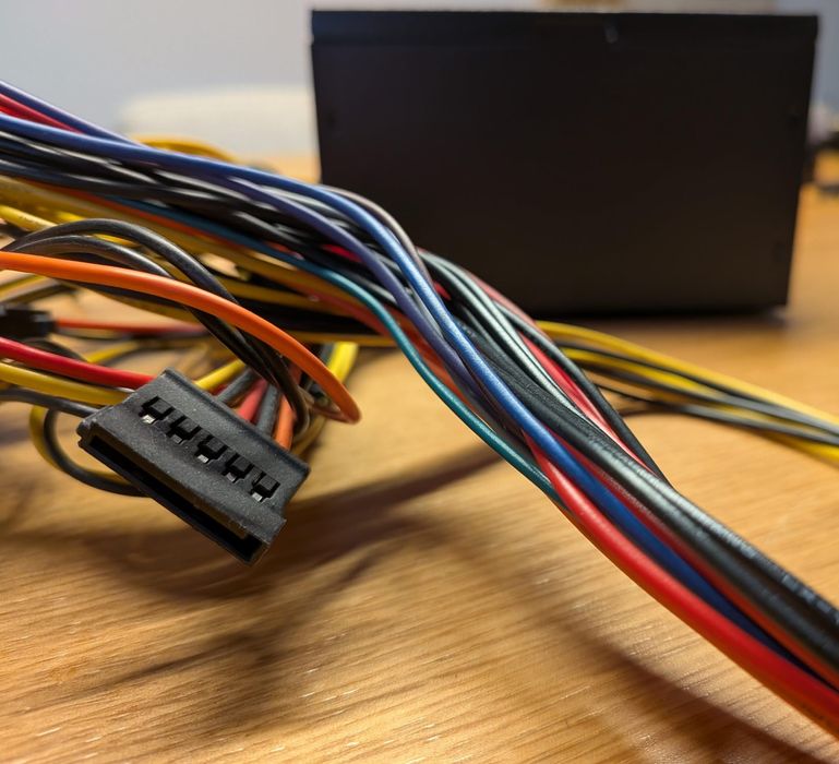 Fonte de alimentação Kolink Core 500W