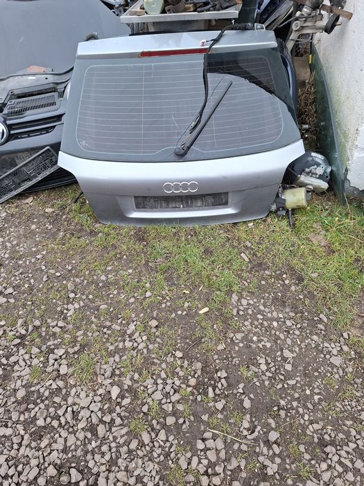 Audi a3 8p 3 drzwi klapa tył kompletna ly7j