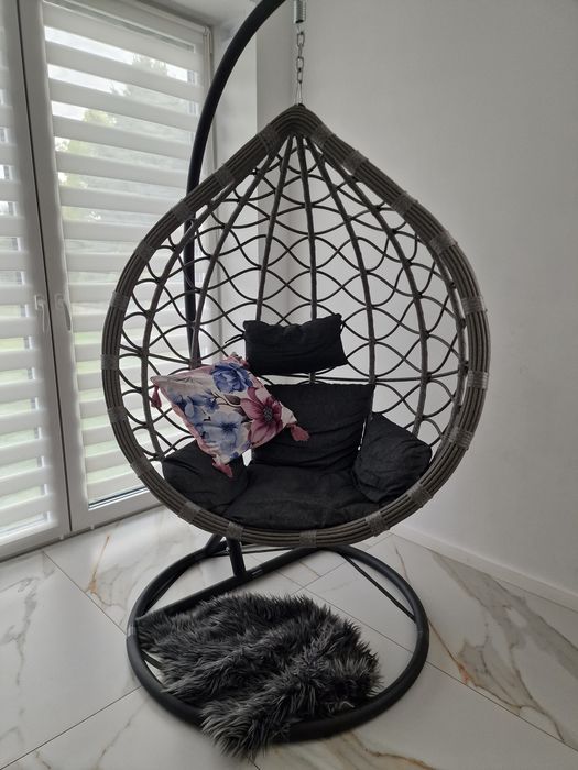 Kokon hustawka do domu z poduchami transport