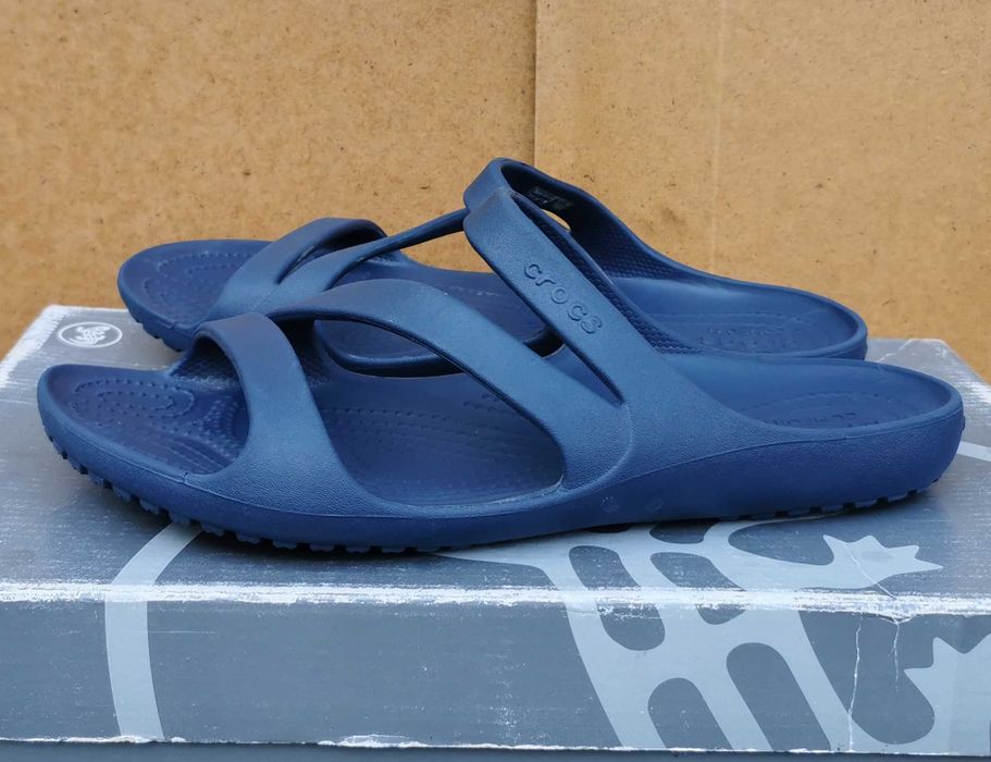 Шльопанці Crocs Kadee босоніжки 40 р Оригінал РІЗНІ ПО ДОВЖИНІ
