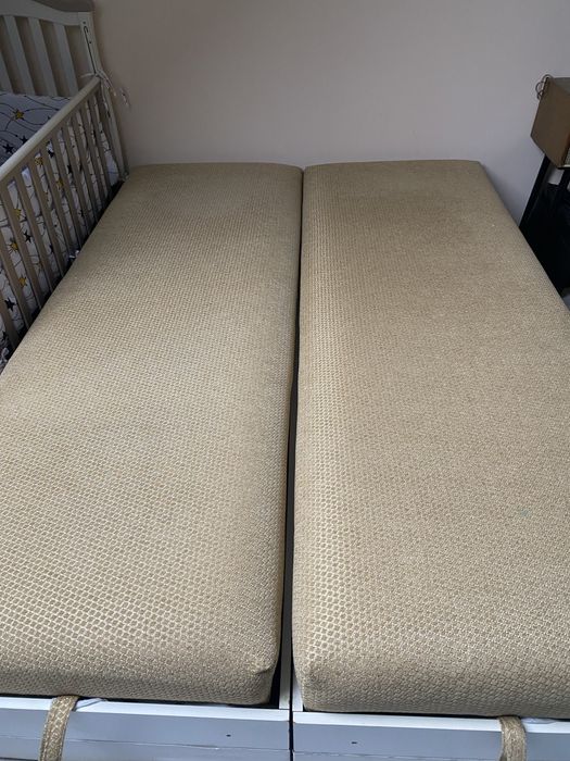 Двоспальне ліжко