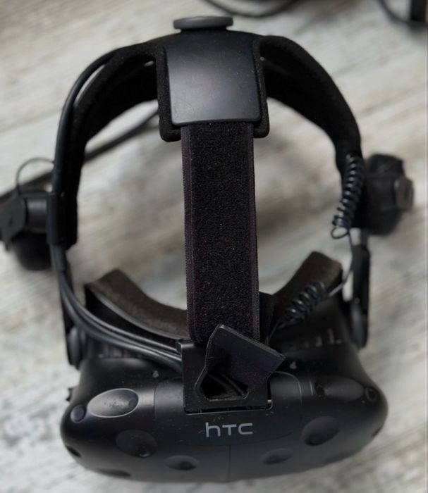 Кріплення HTC Vive Deluxe Audio