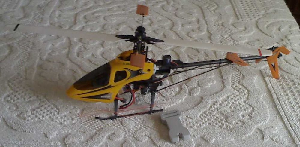 Helicópetro eléctrico Belt CP quase completo