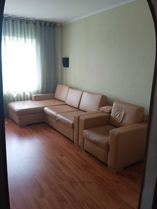 Можна на 1-2 місяці. Здам в гарному стані 2х кімн кв, центр