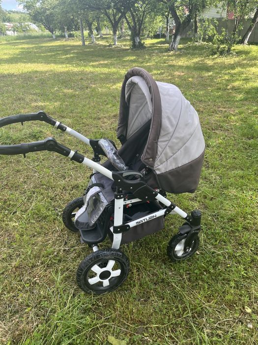 Дитяча коляска