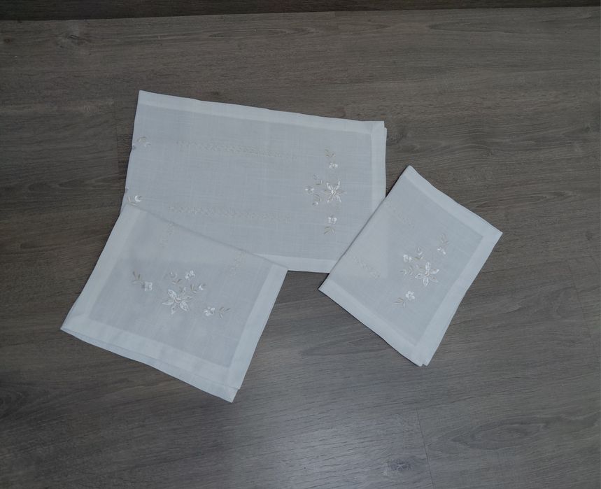 Bedroom Doilies