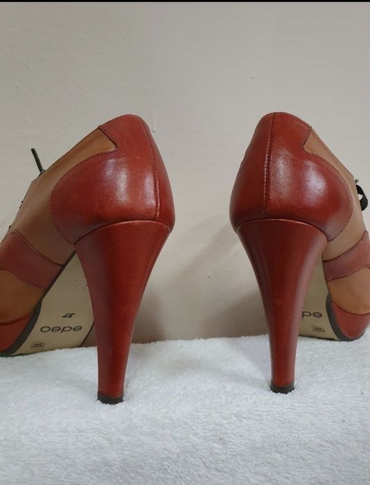 EDEO r 37 skórzane półbuty na obcasie sznurowane wiosenne czółenka