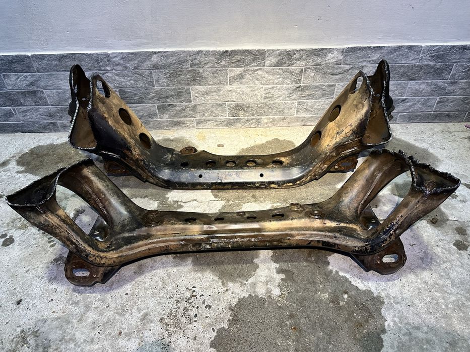 Продам передні балки підрамники TOYOTA FJ Cruiser, Prado 120/150