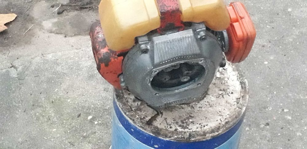 Motor de roçadora/ceifeira Kubota F410