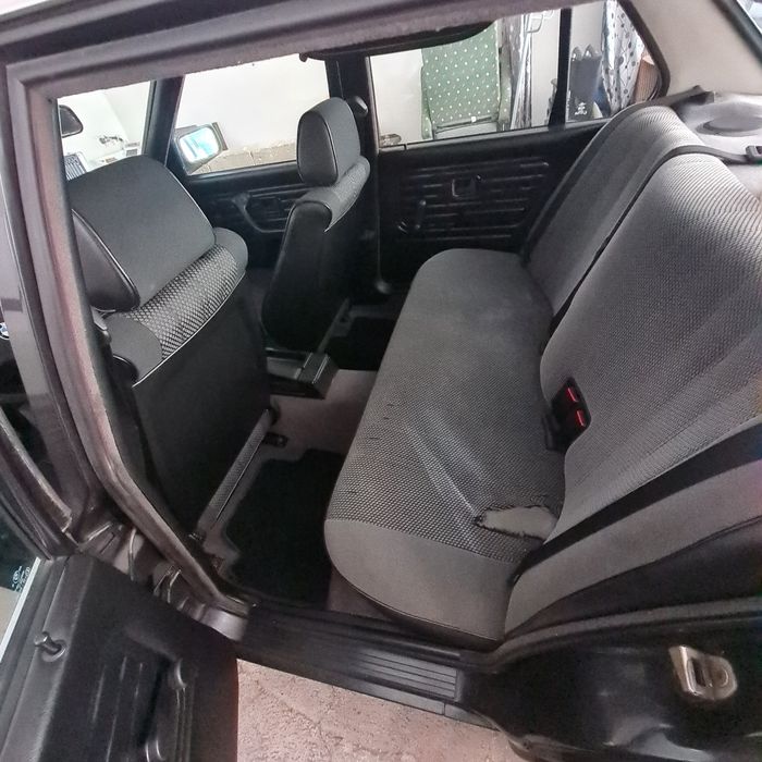 BMW Série 3 (E30) – Clássico em Excelente Estado