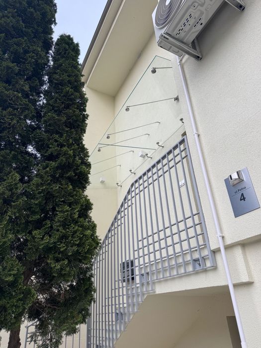 Balustrada szklana ,barierka na balkon, schody,balkon francuski,