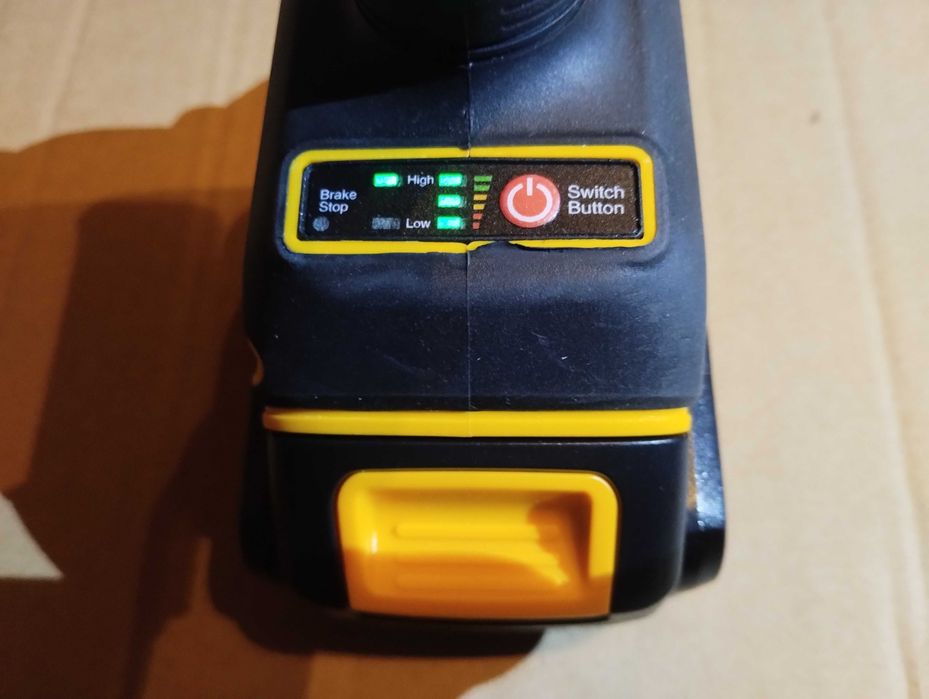 Zakrętarka udarowa do baterii DeWalt 18-20V