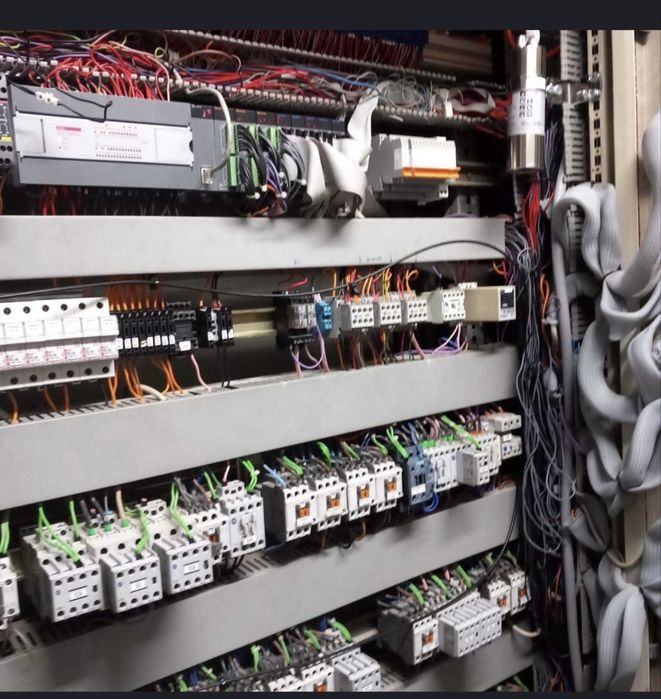 Eletricista - Reparações em instalações eletricas