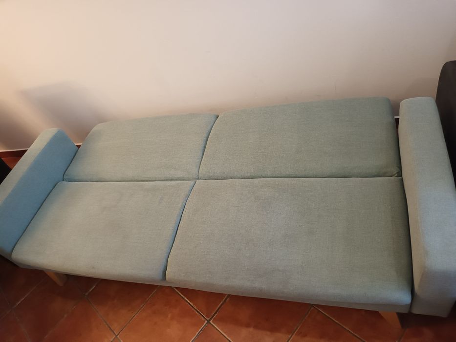 Sofa cama usado verde Ermesinde • OLX Portugal