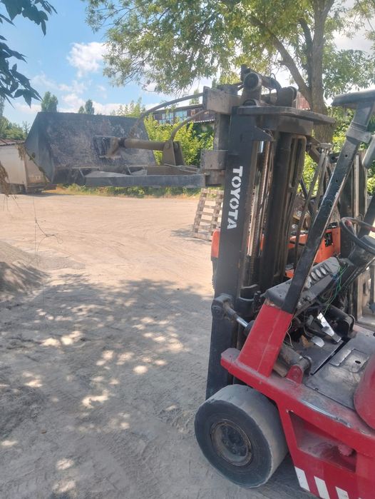 Вібропрес для тротуарної плитки та шлакоблока (лінія) 
Шлакоблока трот