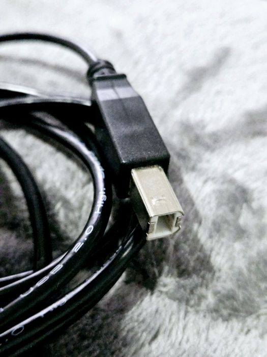Cabo USB em preto