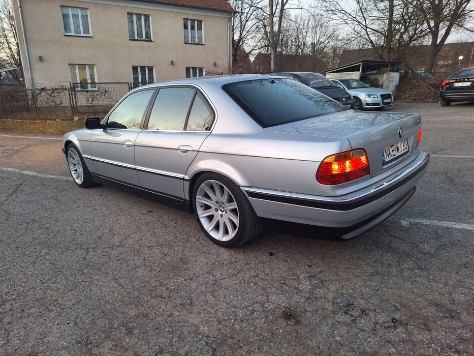 Bmw e38 4.0 v8 bmw bez wkładu finansowego