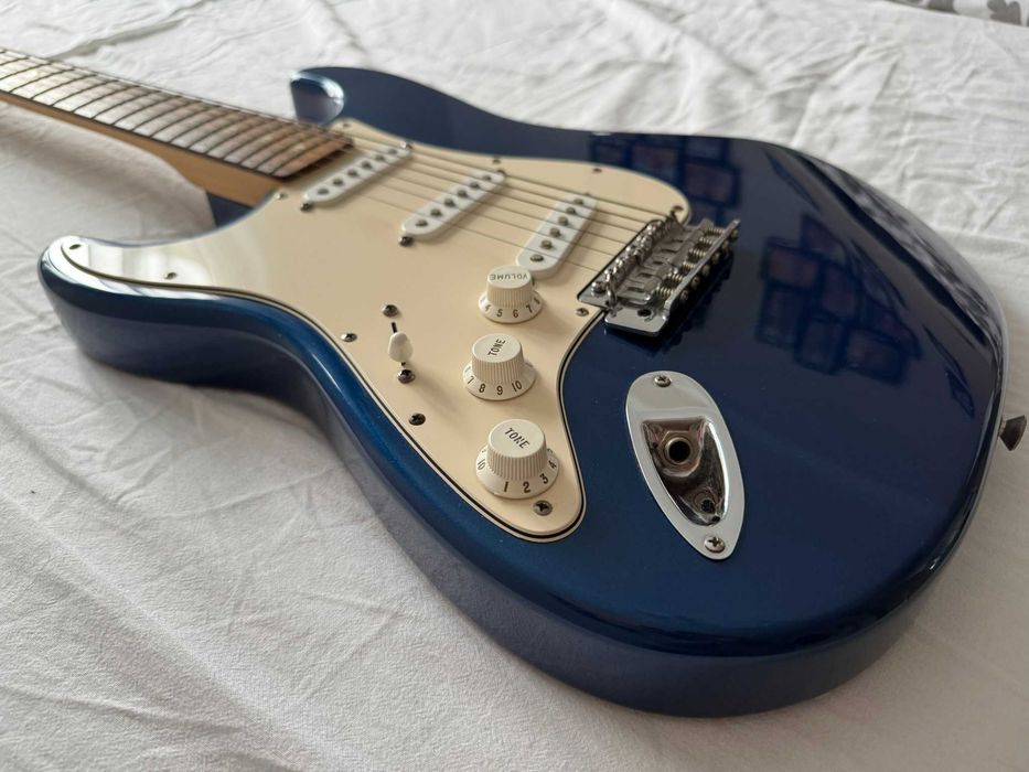 fender stratocaster mexio メタリックブルー fender stratocaster mexio メタリックブルー Fender