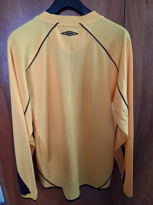 Koszulka sportowa umbro.