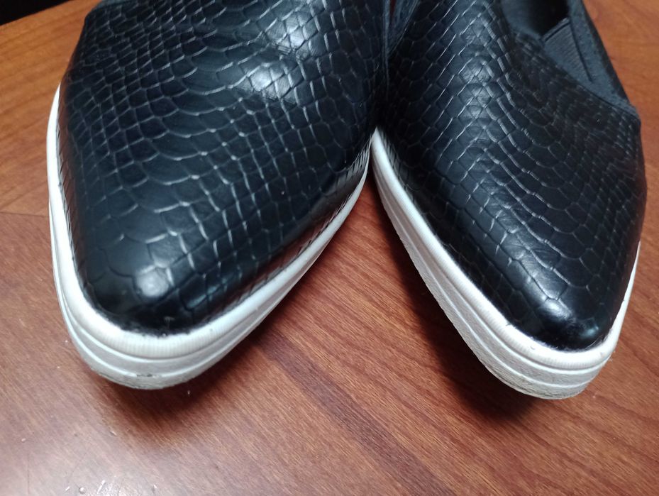 Półbuty, trampki, baletki. Czarne. Eko skóra za 10 zl