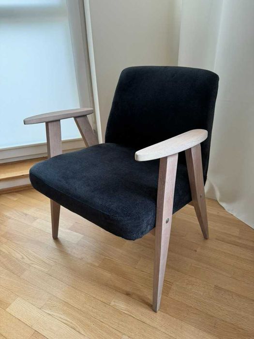 Fotel typ 366 Józefa Chierowskiego PRL odnowiony
