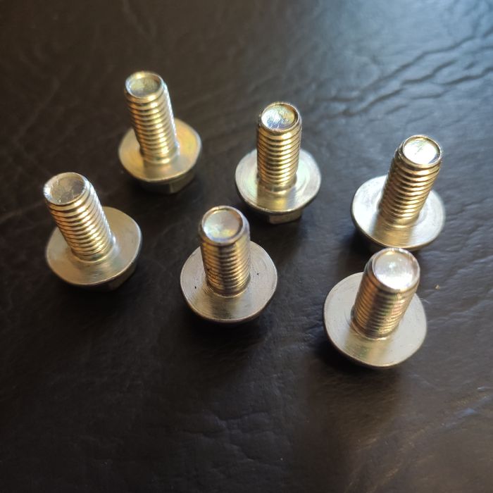 Болты стандартные хром