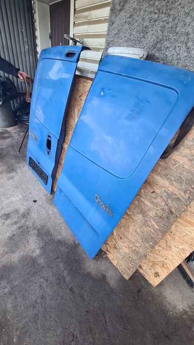 Części drzwi klapa Renault Trafic Opel Vivaro