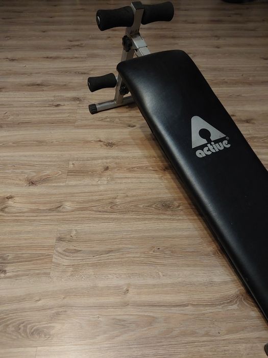 Ławeczka do brzuszków