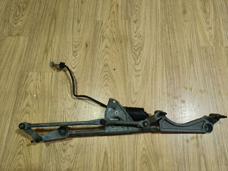 Motor limpa vidros Mercedes w203 classe C 2004