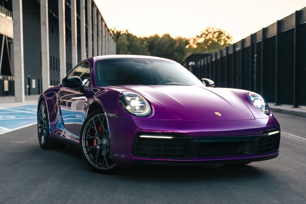Wynajem samochodu Porsche 911 Carrera 4S 4x4 - wypożyczalnia samochodów