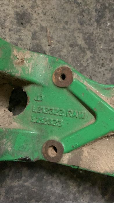 Podstawa sprezarki i pompy klimy john deere