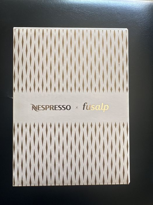 Grande Conjunto NESPRESSO Vários Artigos e Coleções NOVOS SELADOS 2