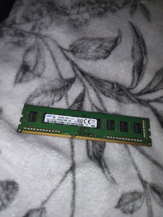 samsung 4GB DDR3 1600 MHz PC3-12800 (M378B5173EB0-CK0)