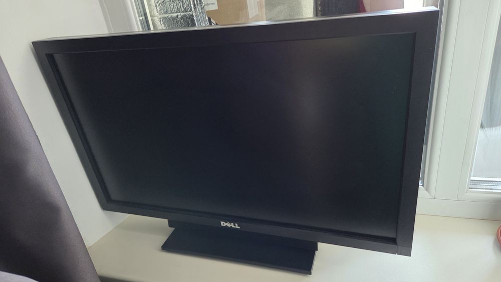 Монітор Dell U2711