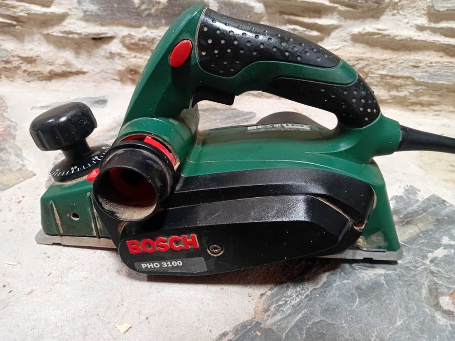 Bosch PHO 3100 Plaina elétrica de madeira / Wood Planer